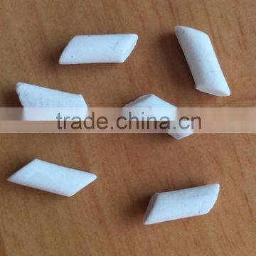 ceramic polishing media in angle cut cylinder shape for metal deburring