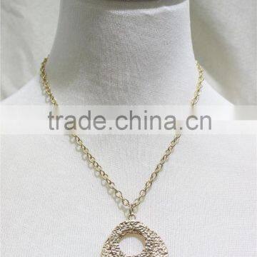 Newest Goldtone Circles w/ Pattern Wave Pendant Necklace Simple Chain Necklace 2016 Fashion Style Wholesale