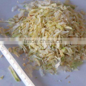 dried white onion flake