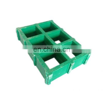 Different Colors 38x38mm Square Mesh FRP Molded Gratings