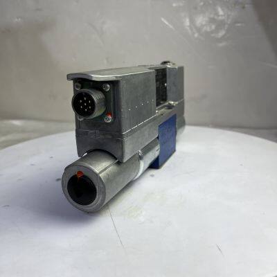 4WREE Rexroth Proportional Directional Valve 4WREE 6 E32-30/V/24A1 photo-3
