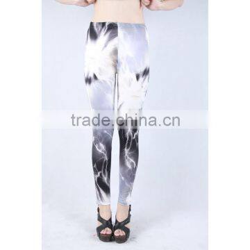 C&S women leggings with Lightning printed