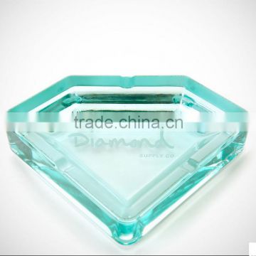 Green solid color Crystal Glass Wedding Ashtray Hot Sales in China super man shaped unique design