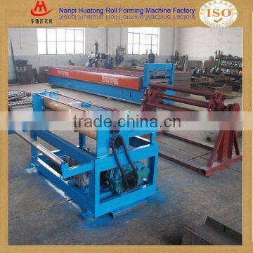 Metal sheet leveling and cutting line