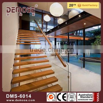 demose stairs grill design / floating stairs design