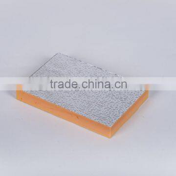 Pre-insulated phenolic foam duct panel for center air conditioning system