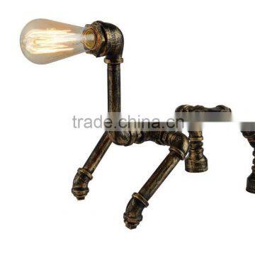 Manufacturer's Premium Wire Pipe Table Lamp Industrial Rusty Dog Desk Lamp Water Pipe Metal Decoration Table Light