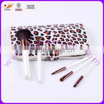 5pcs Portable Makeup Brush Set with mirror in pouch, OEM /ODM are avalable