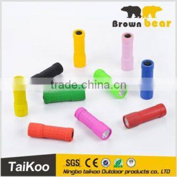 mini plastic mr light led vector flashlight with 3*aaa batteries