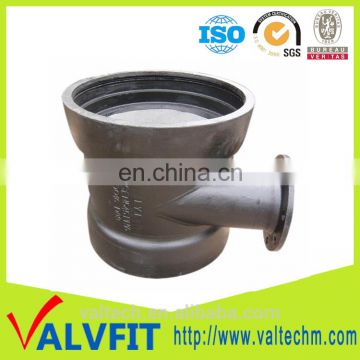 Sand Casting Ductile Iron Pipe Fittings Reducing Tee Socket End with flange