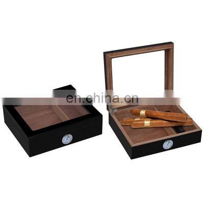 Factory Oem Glass Top Handcrafted Cedar Portable Wooden Box Cigar Shop Humidor for Cigar With Humidifier photo-3