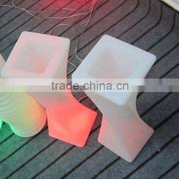 New Solar Illumination PE Plastic Flower Pot With Solar LED Light YXF-1650AS photo-3