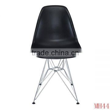 New Arrival Latest Design Modern plastic chairs for cafe