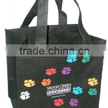 Black foldable foot print design non woven bag with handle