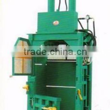 Plastic bottle pressing machine