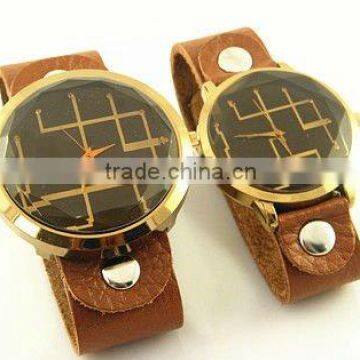 forever fashionable lover pair watch