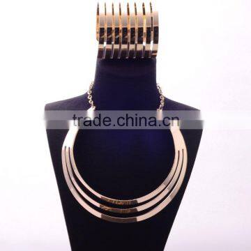 2016 Hot Sale Latest Design Gold Plated Jewelry Set High Quality Openings Bangles And Fashion Necklace Jewelry Set/