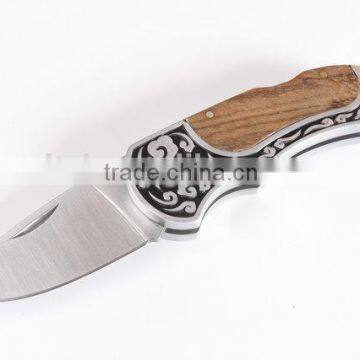 OEM new design 440C stainless steel pocket knife with wood