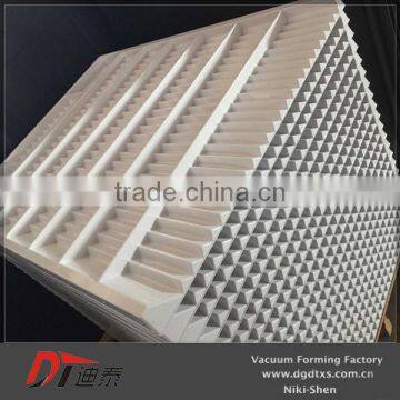HIPS Material of Perforating Plastic Tray by Vacuum Forming photo-3