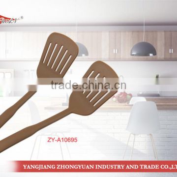 Wholesale Nylon kitchen accessory slotted spatula kitchen utensil for cooking tools