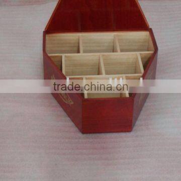 wooden Chinese green tea box in polygon