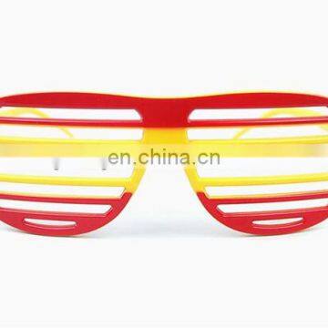 SGN-0648 Spain flag shutter shades glasses