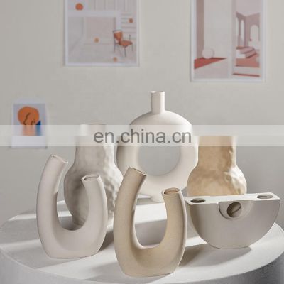 Modern Decorative Handmade Art Porcelain Matte White Creative Shape Ceramic Pot Irregular Flower Vase Nordic INS Style