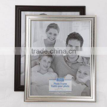 Customized plastic photo frame