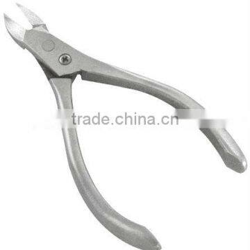 Nail cuticle nipper