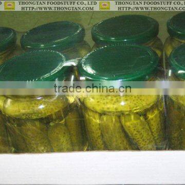 Pickled Cucuber - jar 720ml in tray with transparent shrink-film