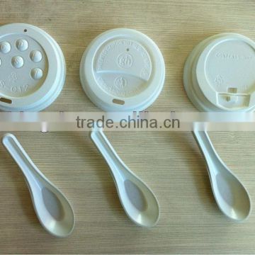 Automatic plastic spoon making machine