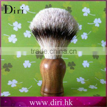 China supplies wooden handle shaving brushes with high quality