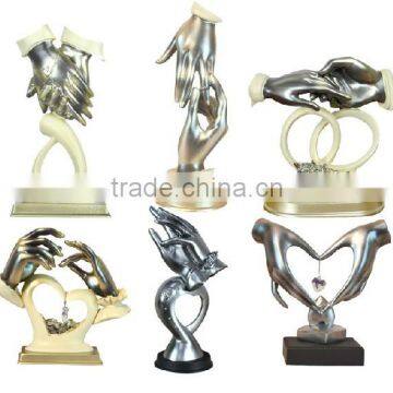 Polyesin holding hand series decorative art mind resin craft