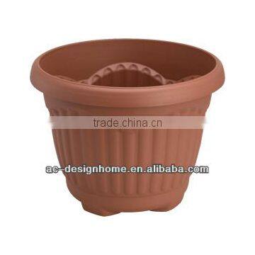 ROUND PLASTIC PLANTER