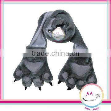 Hot sell bear's paw scarf gloves sets