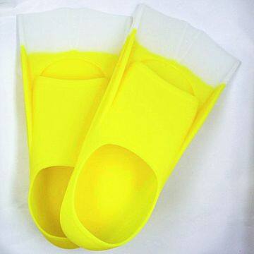 Free Sample Nontoxic Silicone Webbed Feet for Water Sport Use Swimming Accessories photo-3