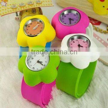 2013 new fashion kids silicone watch