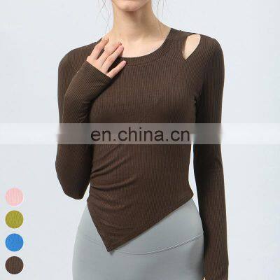 Asymmetrical Hem Design Yoga Top Gym Fitness Top Long Sleeve Thumb Holes Sports T Shirts Women Yoga Shirt With Removable Pad photo-3