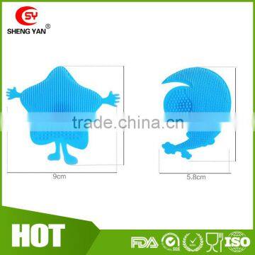 Latest FDA Standard Star And Moon Shape Silicone Body Bath Brush For Babies photo-4