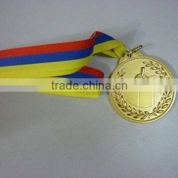 Custom gold / nickel / bronze gold chains and medallions, award metal medallion