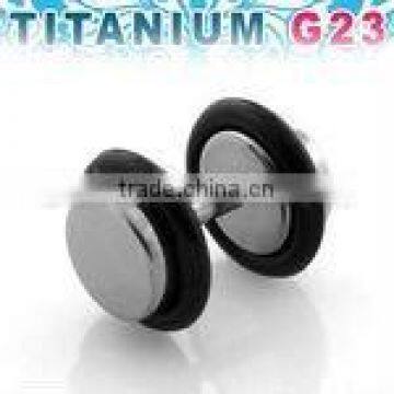 Titanium G23 illusion fake plug with rubber O-rings - 8mm wide