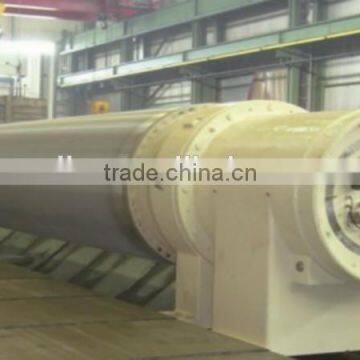 Vacuum couch roll for paper making machine