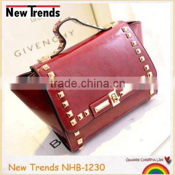 Fashion women burgundy PU with studs handbag