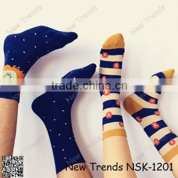 Fashion stripes and lion pattern cotton socks couples socks