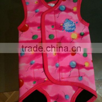 2014 fashion and top design customize baby wetsuit