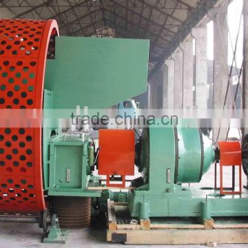 Waste tyre recycling machine