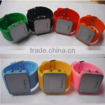 2014 promotional silicone led watch unisex fashion wristwatch