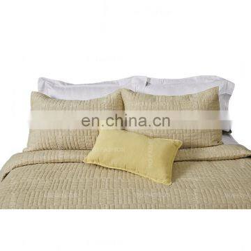 exhibitor canton fair on line live show home textile stripe polycotton with ponpon comforter bedding set with pillow