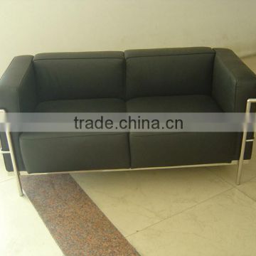 Replica synthetic leather classic French LC3 two seater sofa by Le Corbusier for living room