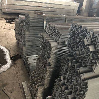 Premium Ss490 S275jr Carbon Steel Angle Bar for Construction Projects photo-3